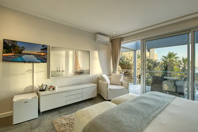 Ocean View 2 guest room at Atlantic Palms, Sunset Beach Cape Town — view 6