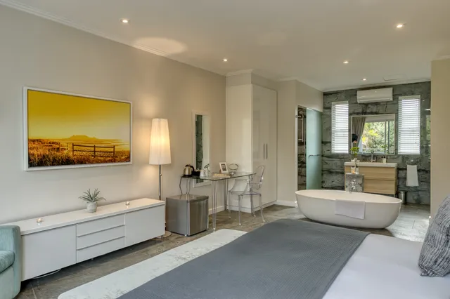 Seashell 1 guest room at Atlantic Palms, Sunset Beach Cape Town — view 4