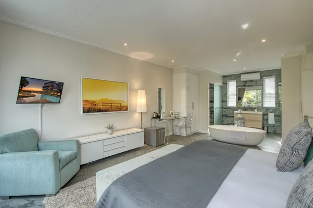 Seashell 1 guest room at Atlantic Palms, Sunset Beach Cape Town — view 5