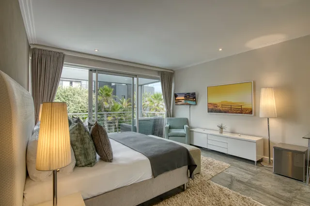 Seashell 1 guest room at Atlantic Palms, Sunset Beach Cape Town — view 6