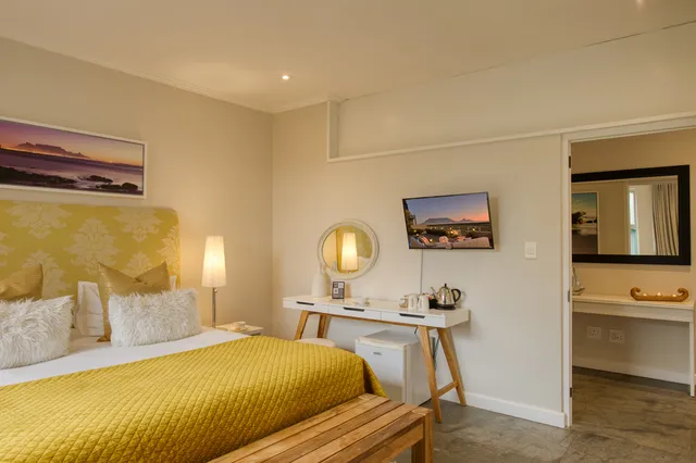 Seashell 2 guest room at Atlantic Palms, Sunset Beach Cape Town — view 4