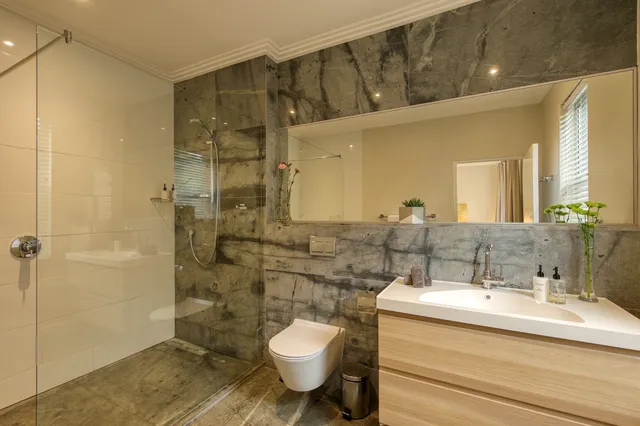 Seashell 2 guest room at Atlantic Palms, Sunset Beach Cape Town — view 6