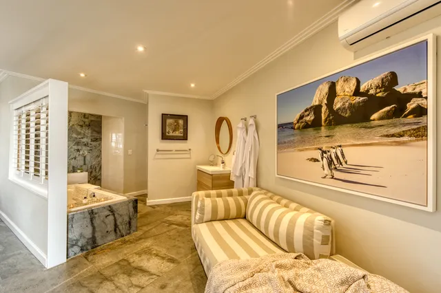 Starfish 1 guest room at Atlantic Palms, Sunset Beach Cape Town — view 6
