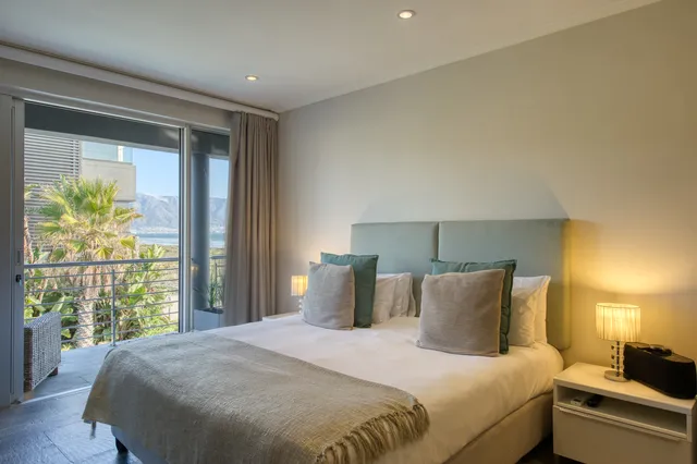 Table Mountain Room guest room at Atlantic Palms, Sunset Beach Cape Town — view 5